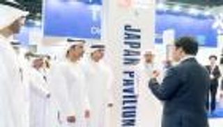 هزاع ومنصور بن زايد يزوران "أديبك 2018"