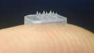 لاصقة ذكية لإطلاق الأدوية في القرنية ومعالجة أمراض العين