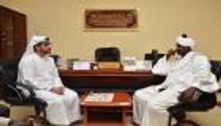 رئيس "الصحفيين الإماراتيين" يجري لقاءات مع مسؤولين سودانيين بالخرطوم