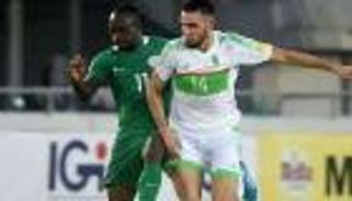 جماهير الجزائر تدعم قرار استبعاد نبيل بن طالب