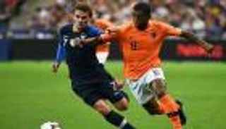 صراع تهديفي بين جريزمان ودي يونج في مواجهة هولندا وفرنسا