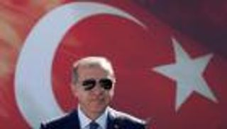 "موديز" و"فيتش" تتوقعان انكماش الاقتصاد التركي في 2019