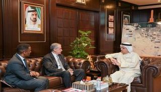 "كهرباء دبي" تبحث التعاون مع الجامعات ومراكز البحوث الأمريكية