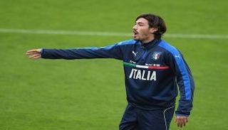 أليسيو رومانيولي مدافع إيطاليا