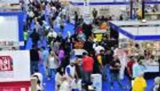 مسؤول ثقافي إماراتي: "معرض الكويت للكتاب" منصة عالمية لصناعة النشر