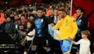 نيمار يشيد بالظاهرة سواريز