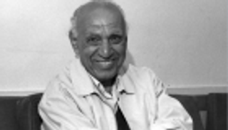 "القاهرة السينمائي" يصدر مذكرات المخرج الراحل صلاح أبوسيف