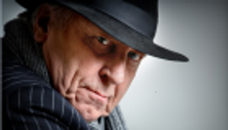 مهرجان القاهرة السينمائي يكرم المخرج البريطاني بيتر جرينواي