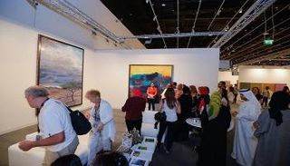 جانب من فعاليات "فن أبوظبي"