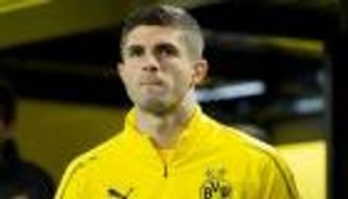 ليفربول يضحي بفابينيو لضم نجم بروسيا دورتموند