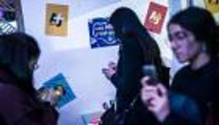 "ليبراسيون" تحذر: "+AJ" القطرية تبث الكراهية لدى شباب فرنسا