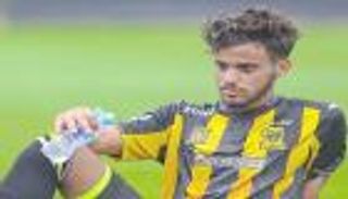 اتحاد جدة يعلن إصابة طارق عبدالله بقطع في الرباط الصليبي