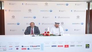 جمال بن حويرب وخالد عبد الشافي في المؤتمر الصحفي لقمة المعرفة 2018