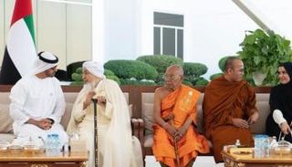 محمد بن زايد يستقبل المشاركين في ملتقى تحالف الأديان لأمن المجتمعات