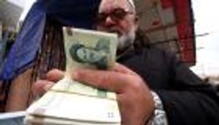 العقوبات "تدهس" اقتصاد إيران.. الشركات تفلس والبطالة تتفاقم