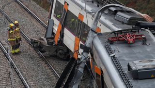 خروج قطار عن القضبان في إسبانيا