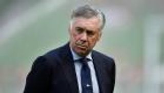 الكشف عن دور أنشيلوتي في إقناع لاعب نابولي بالبقاء