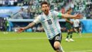 مدرب الأرجنتين يتمنى تدريب ميسي