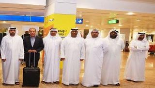 وفد نادي الوصل الإماراتي مع خالد الدرندلي رئيس بعثة الأهلي المصري