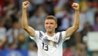 مولر يكتب التاريخ بدخول نادي المائة مع ألمانيا