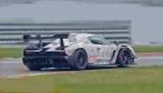 مكلارين Senna GTR تظهر للمرة الأولى في لقطات مسربة أثناء اختبارها