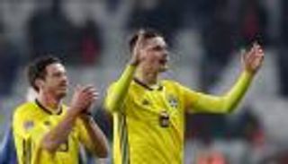 السويد تخطف بطاقة الصعود في أمم أوروبا من روسيا