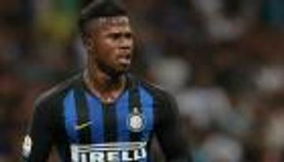 مهاجم إنتر يقترب من الرحيل في الميركاتو الشتوي