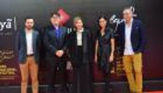 "حب غير متوقع".. فيلم أرجنتيني يجسد أزمة منتصف العمر بواقعية ساخرة 