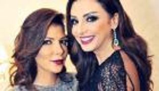 المطربة المصرية أنغام والسورية أصالة تحييان حفلا بالكويت 30 نوفمبر