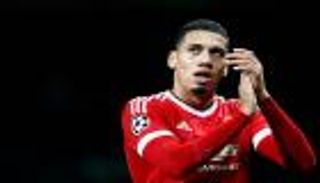 تقارير.. يونايتد يخطط لتجديد عقد سمولينج