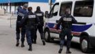 فرنسا تفكك خلية لتمويل الإرهابيين في سوريا عبر تركيا