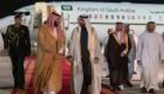 ولي العهد السعودي يصل أبوظبي في زيارة رسمية للإمارات