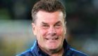 مونشنجلادباخ يكافئ مدربه بتمديد عقده