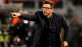 دي فرانشيسكو يصب غضبه على لاعبي روما