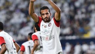 علي مبخوت مهاجم الجزيرة الإماراتي 