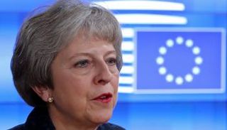 رئيسة الوزراء البريطانية تيريزا ماي - رويترز