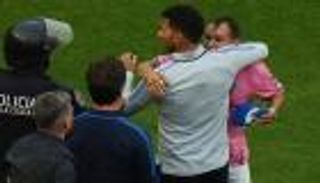 تيفيز: لسنا بخير.. أجبرونا على لعب "سوبر كلاسيكو"