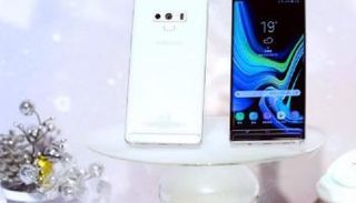 هاتف سامسونج جالاكسي نوت 9 باللون الأبيض