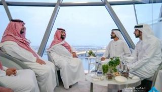 الشيخ محمد بن راشد آل مكتوم والأمير محمد بن سلمان آل سعود
