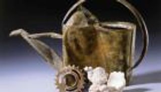 باريس تحتضن معرضا فنيا يجسد حال العالم عام 4018 