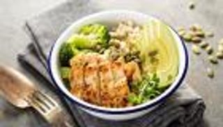 تقرير أمريكي: "عيد الشكر" يهدر الطعام ويزيد السعرات الحرارية