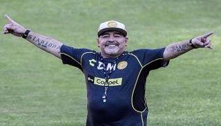 دييجو أرماندو مارادونا 