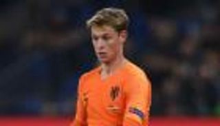 هدف برشلونة يرفض مقارنته بكرويف