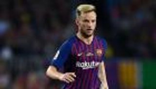 تقارير.. راكيتيتش سيقود وسط ملعب برشلونة أمام أيندهوفن