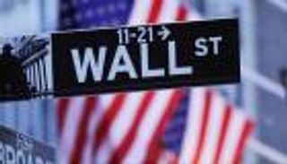 وول ستريت تفتح مرتفعة بدعم مكاسب أسهم التجزئة والتكنولوجيا