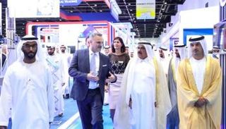 الشيخ حمدان بن راشد يفتتح معرض الخمسة الكبار