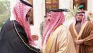 محمد بن سلمان وملك البحرين يبحثان سبل تطوير التعاون