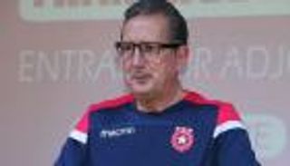 ليكنز يكشف سر إقالته من تدريب النجم الساحلي 