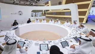 حكومة الإمارات تطلق 5 مبادرات لتطوير قطاع النقل