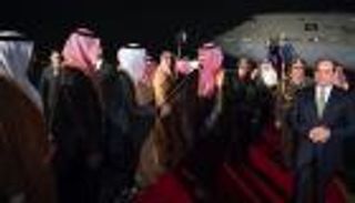 المصريون يرحبون بولي العهد السعودي ويسخرون من "الجزيرة" القطرية